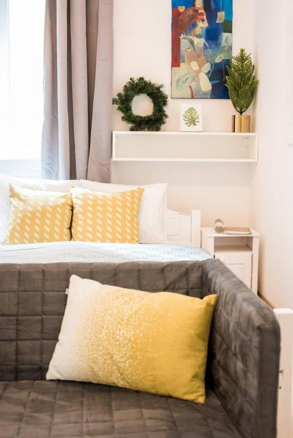 Cosy And Central Apartment With 4 Bedrooms And A/C Budapeşte Dış mekan fotoğraf