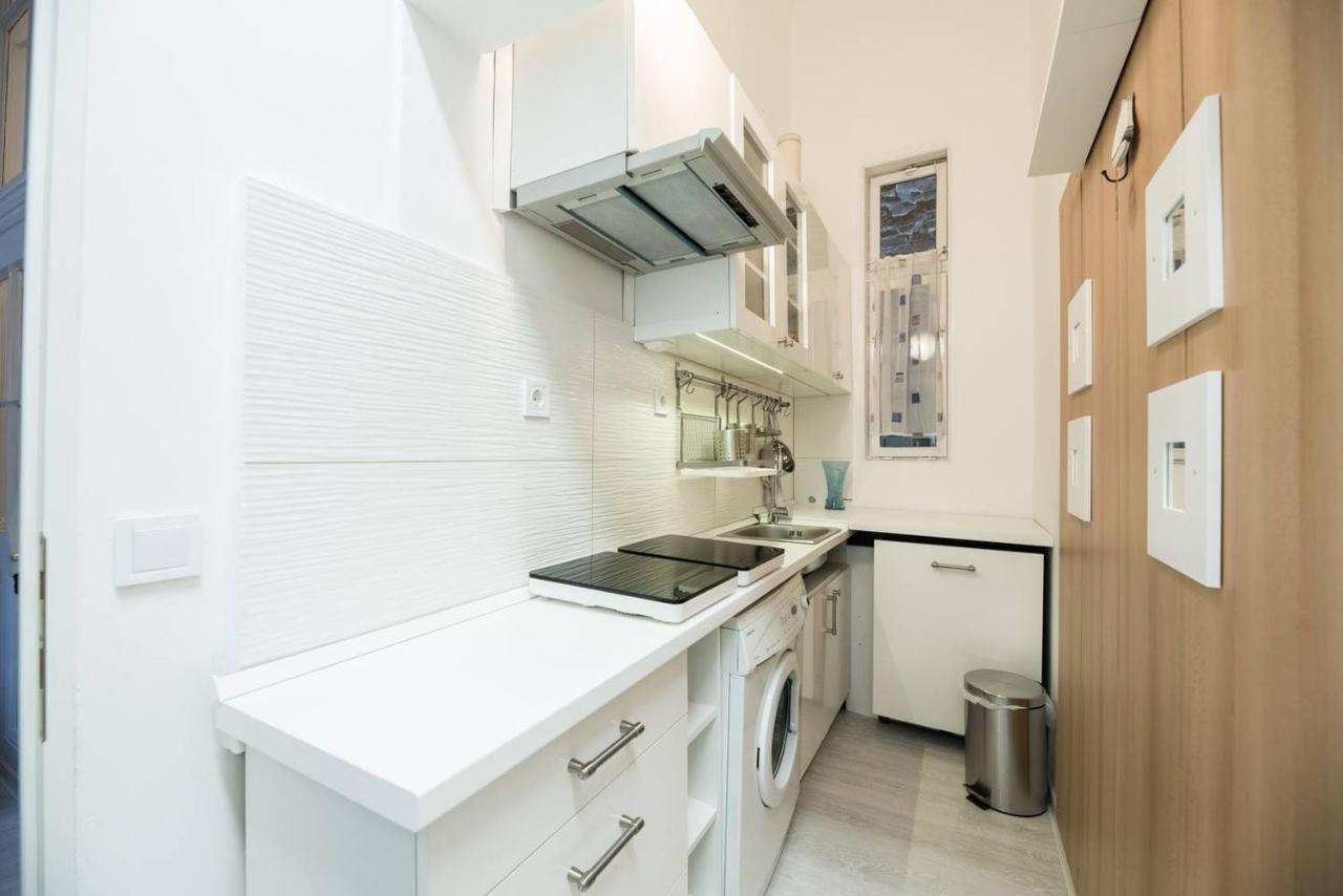 Cosy And Central Apartment With 4 Bedrooms And A/C Budapeşte Dış mekan fotoğraf