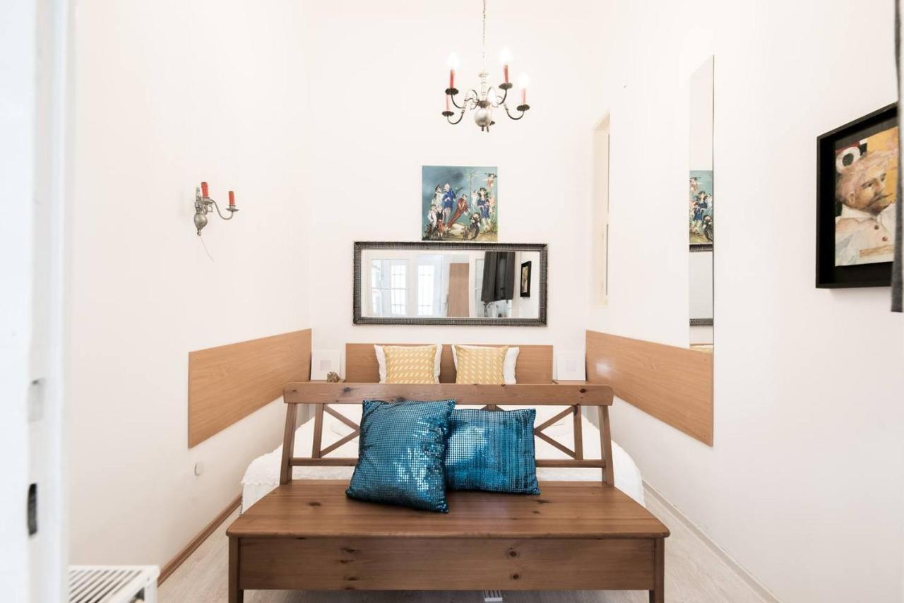 Cosy And Central Apartment With 4 Bedrooms And A/C Budapeşte Dış mekan fotoğraf